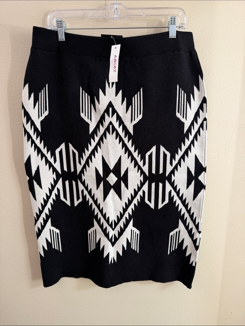 Ariat Monochrome Aztec-Inspired Knit Pencil Skirt